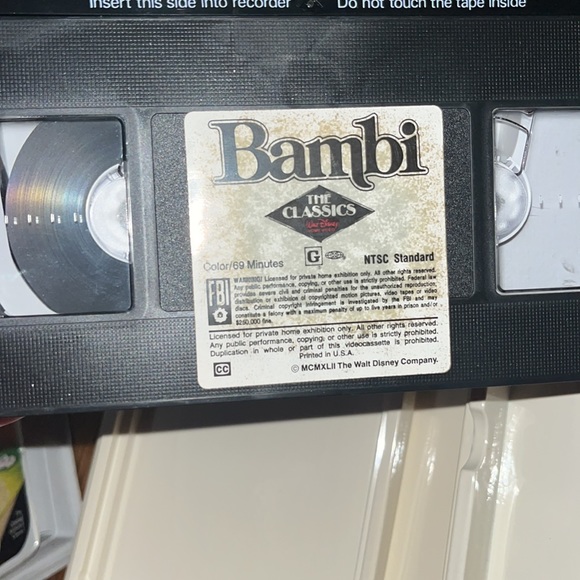 Rare Find! Vintage Walt Disney's "Black Diamond" Classics Bambi VHS #942 - Picture 10 of 11